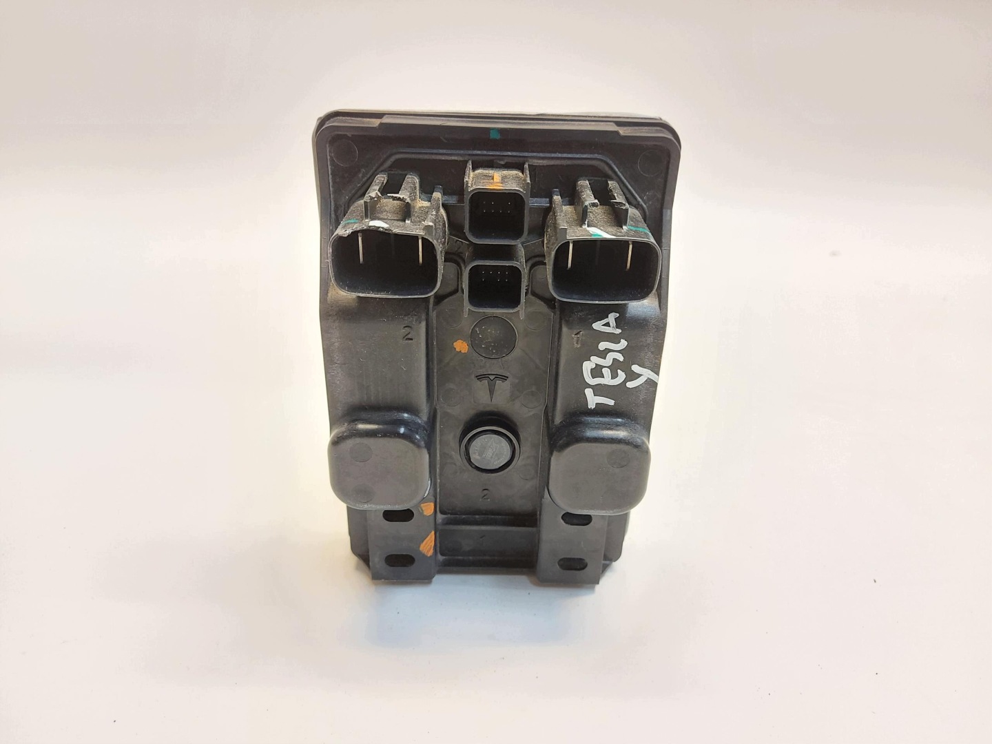 TESLA MODEL Y 2024r, electrical part of control HM50026H21