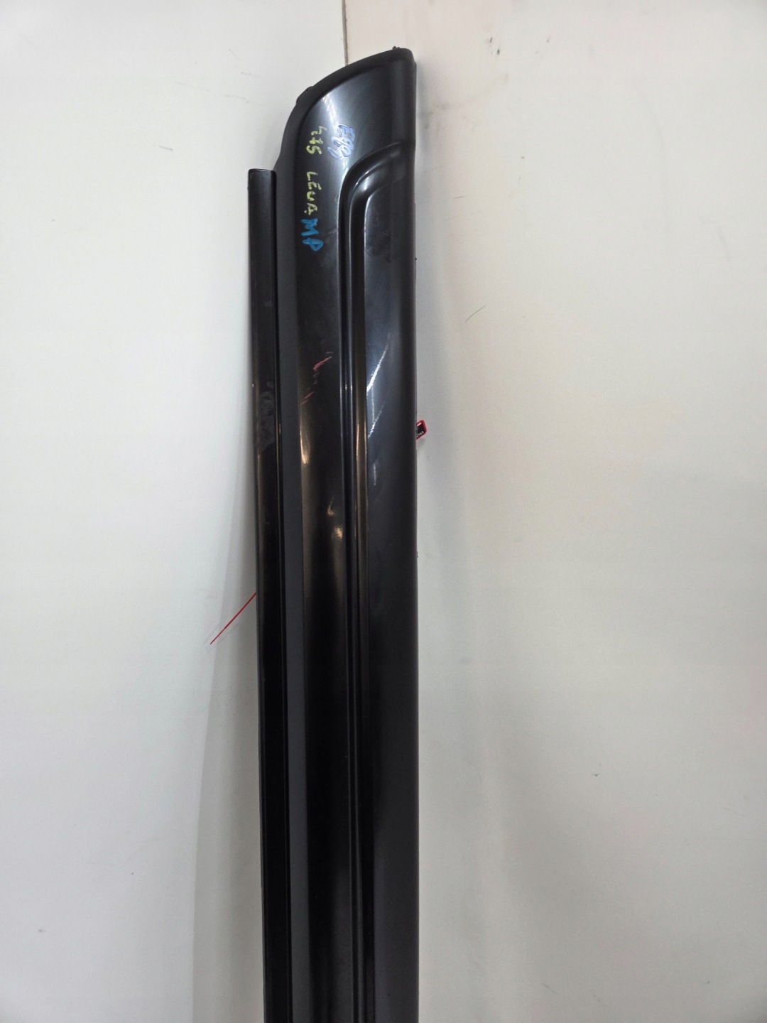 moulding left BMW X3 E83 M PAKIET BLACK SAPPHIRE