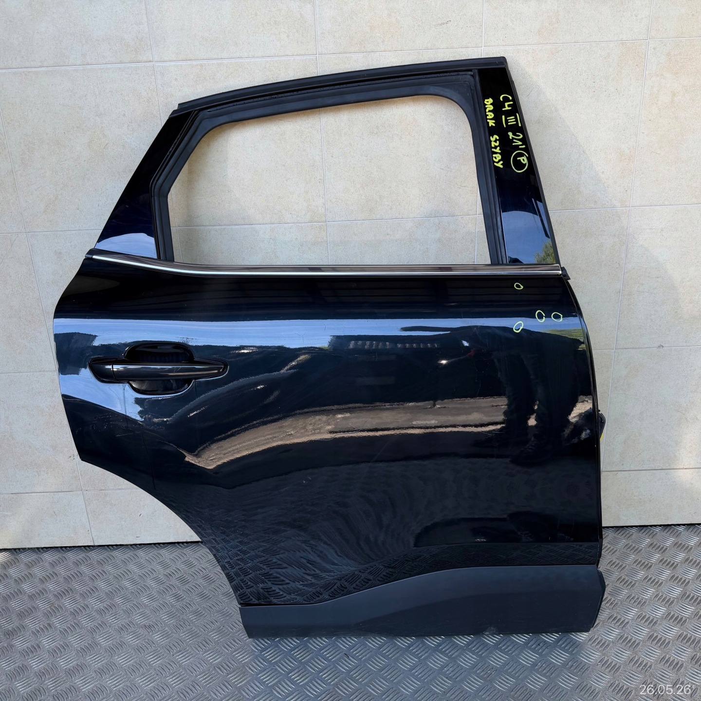 door complete rear. right CITROEN C4 III 2021 ROK does not have windows