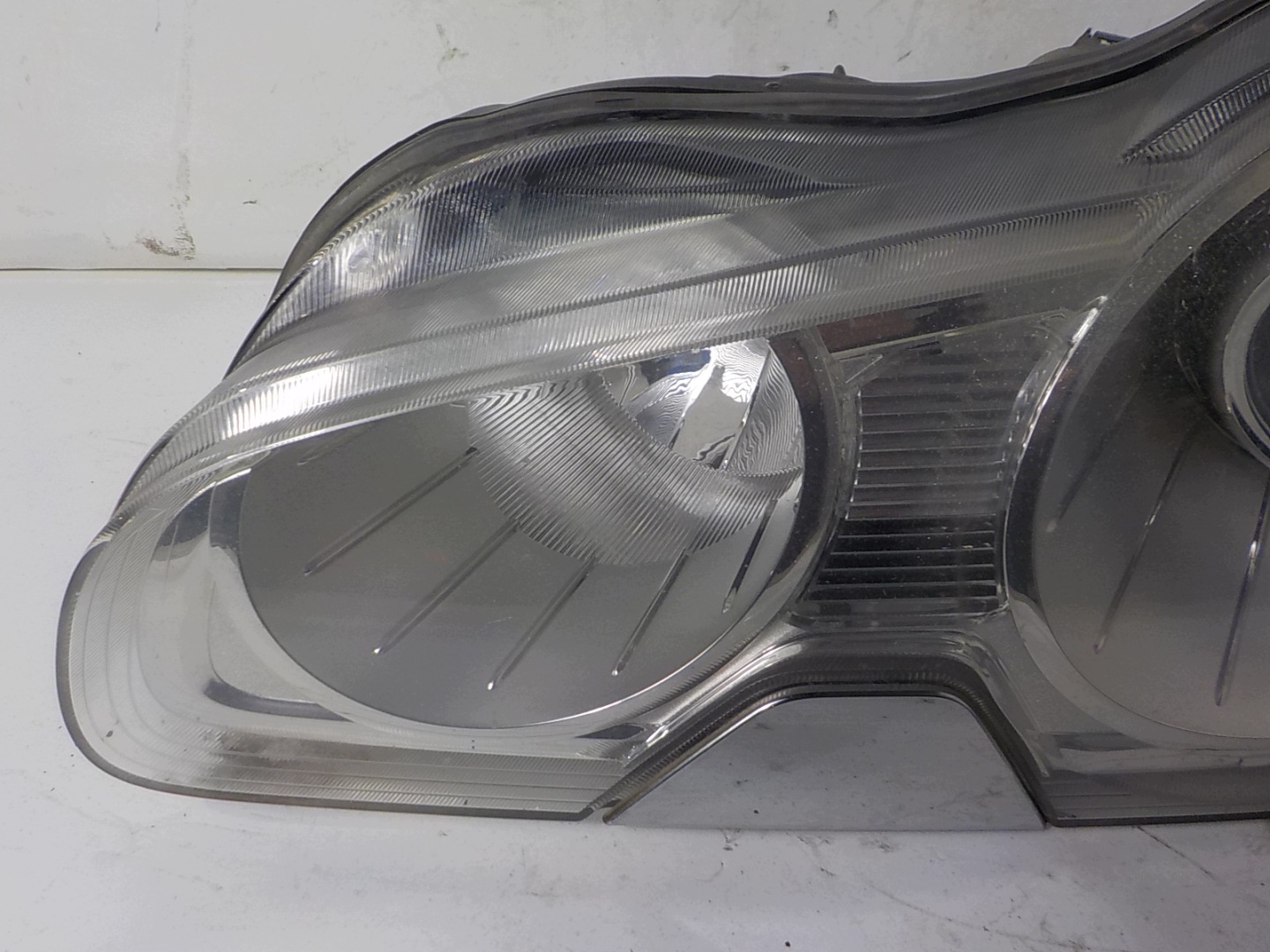 JAGUAR XF X250 light left front front UK