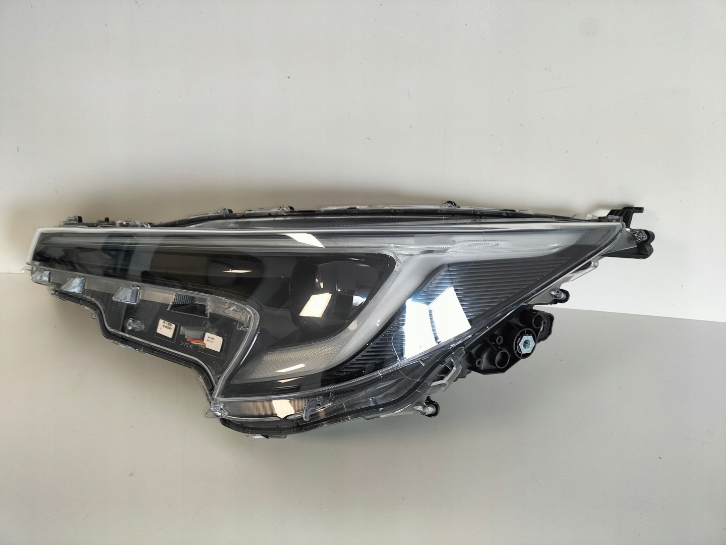 light front reflektor left TOYOTA COROLLA E21 LIFT 22