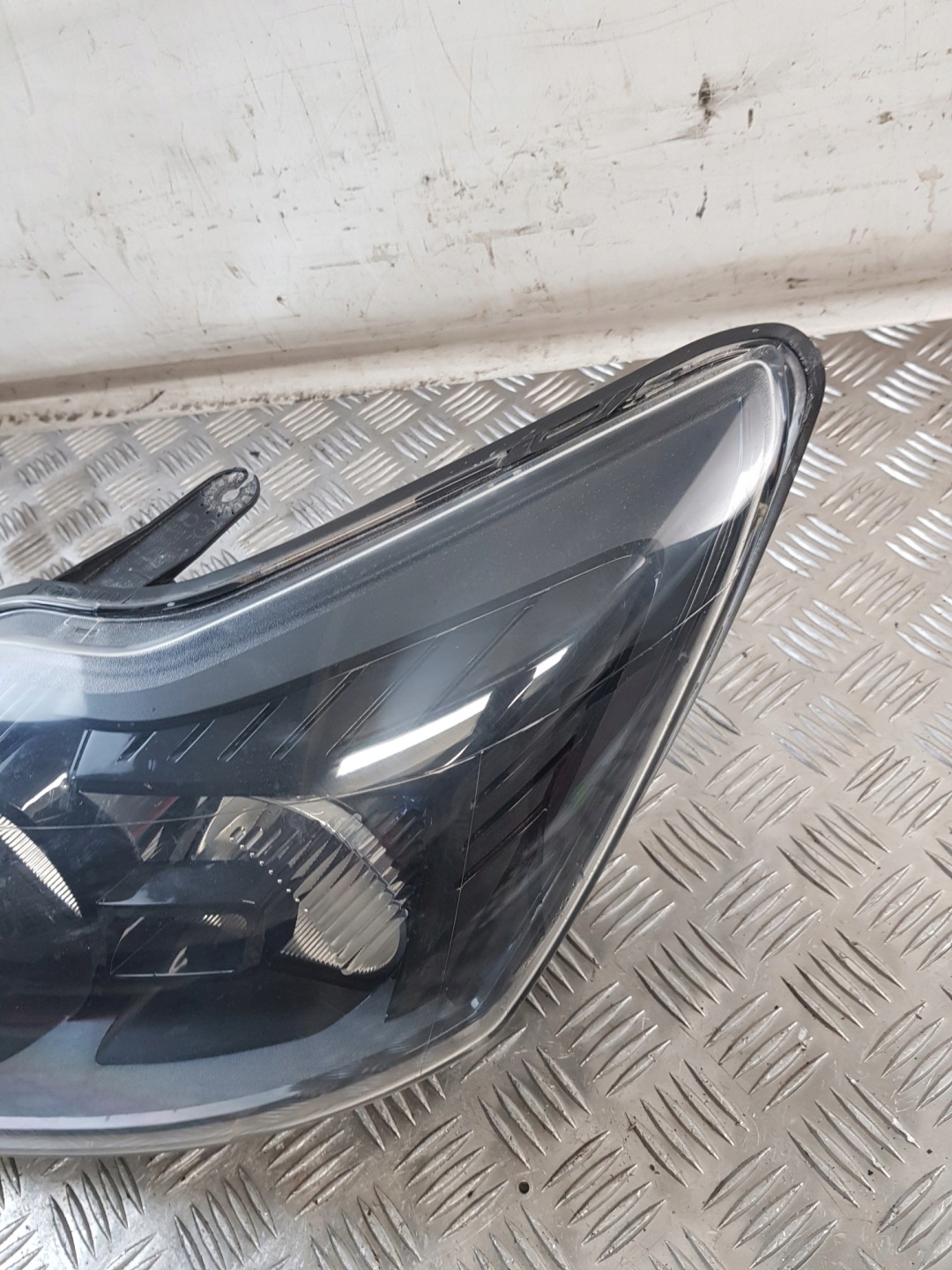 light left front 8M5113W030CE FORD FOCUS MK2 LIFT 09R- EUROPA