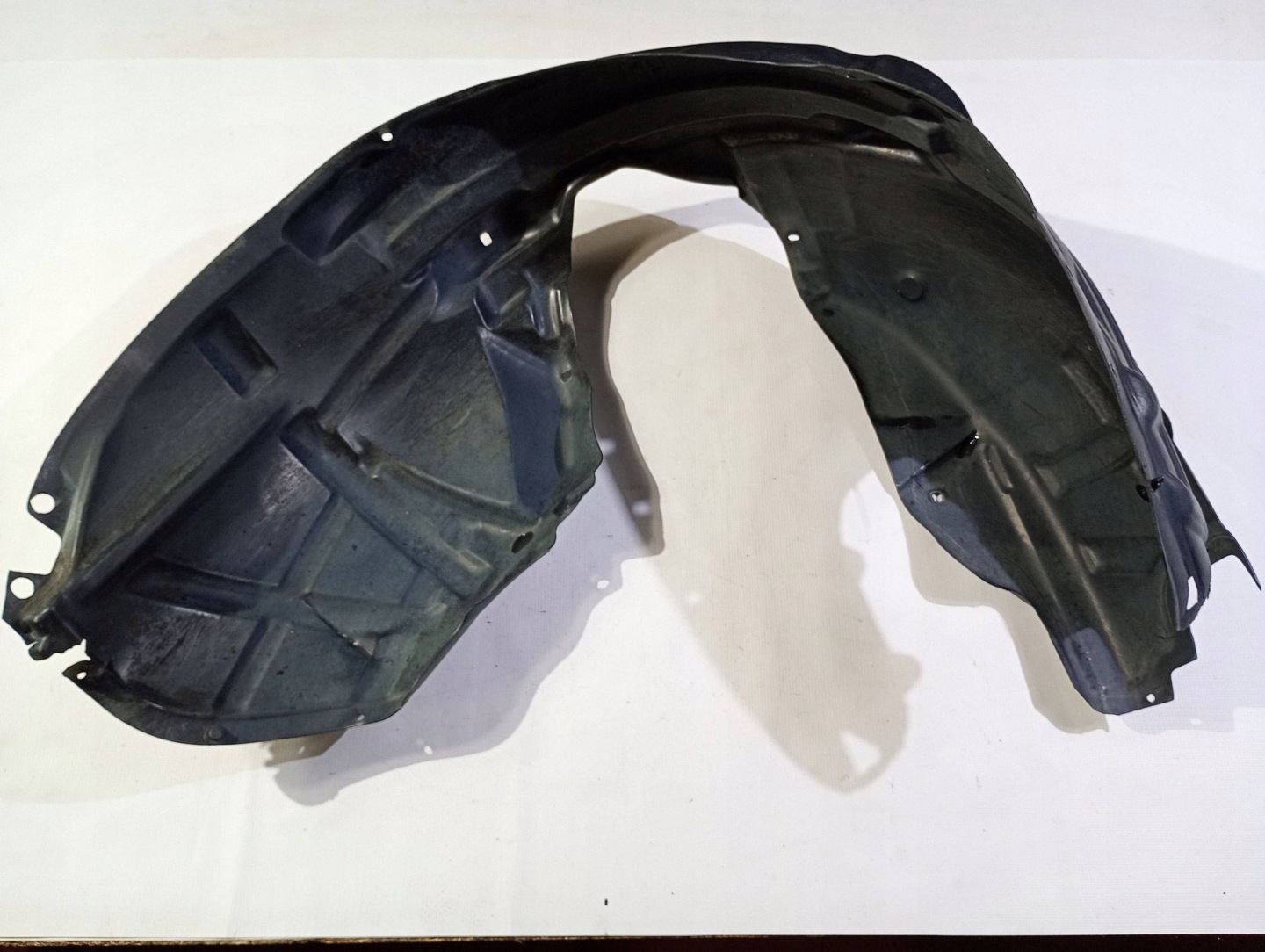 mudguard right front front right Dodge Challenger 2015