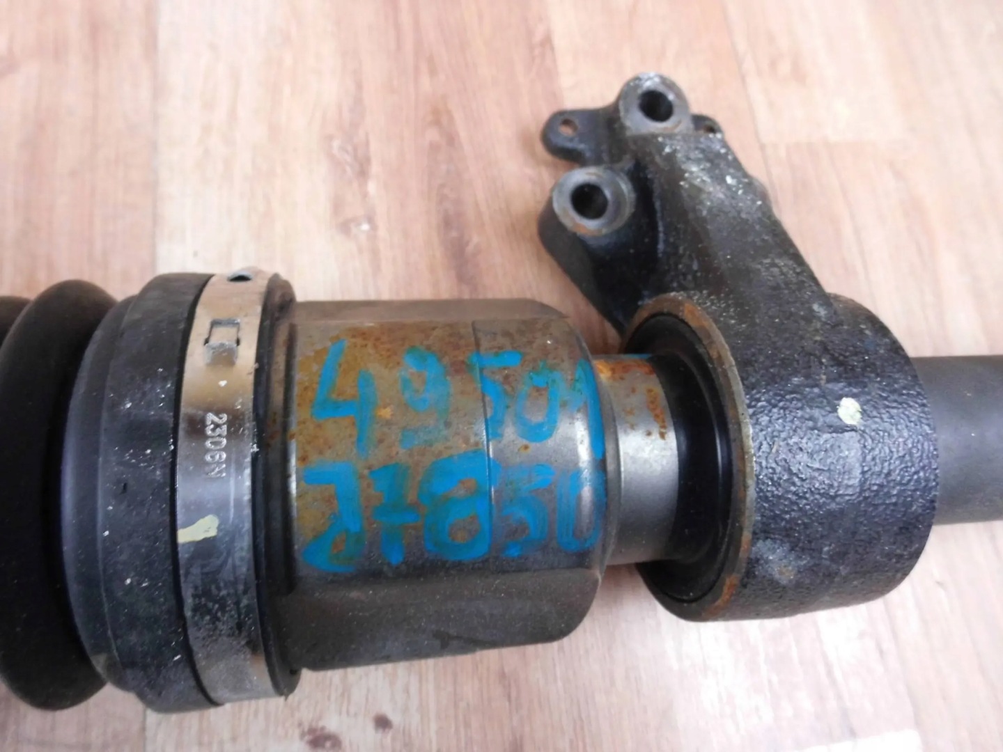 KIA Ceed III 1.6 T-GDI AUTOMAT semi-axis right front right front
