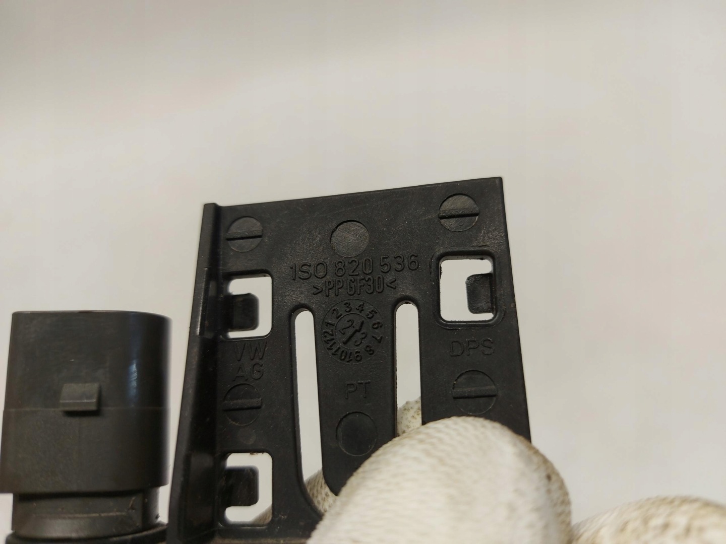 Audi Q4 E-TRON 89A 89E bracket of the sensor TEMPERATURY 1S0820536
