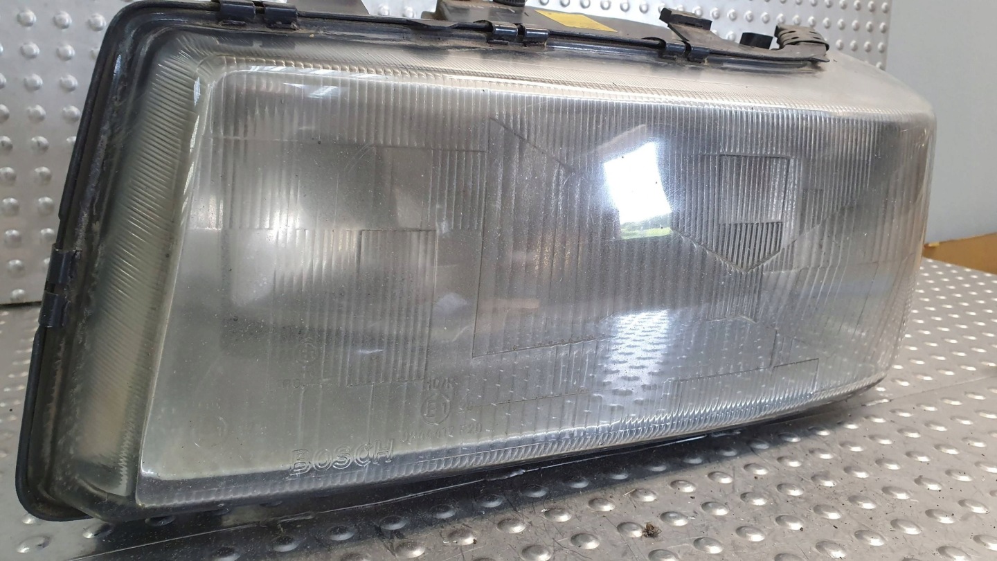 Licht vorne links 441941003B AUDI V8 D11 88