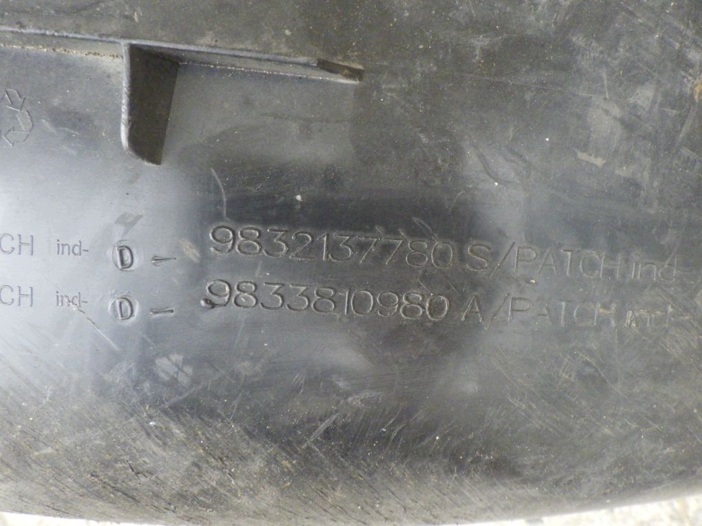 VIVARO C EXPERT III JUMPY 3 PROACE ZAFIRA SCUDO 16- mudguard right rear.