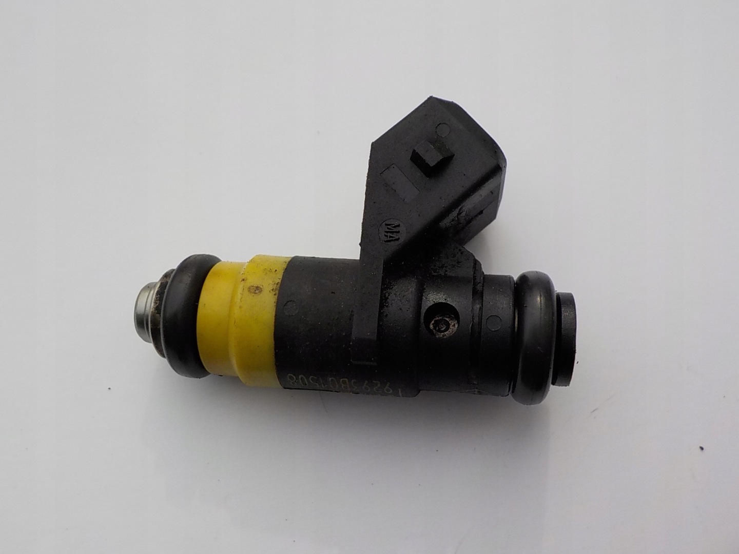 RENAULT CLIO III DACIA 1.6 16V B injector H82774262