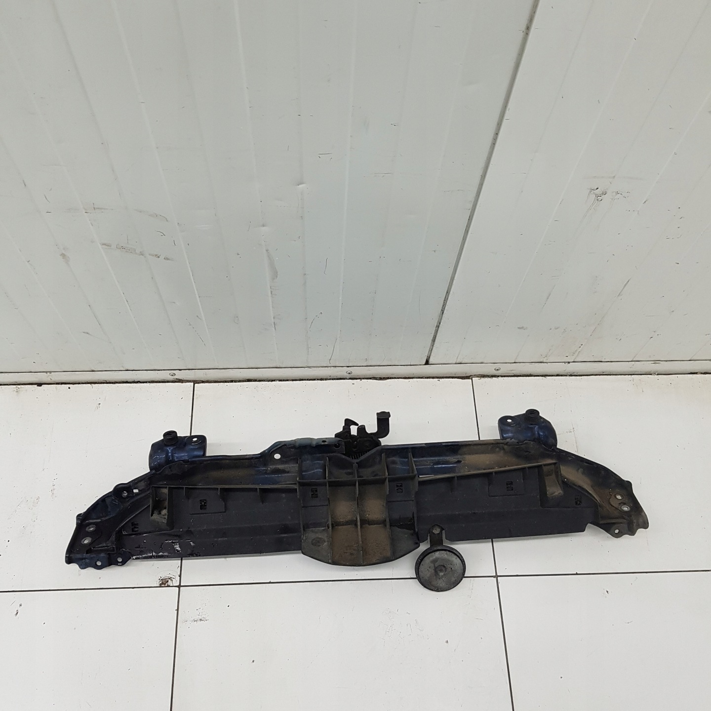 support panel for radiators upper pillar TOYOTA YARIS 2