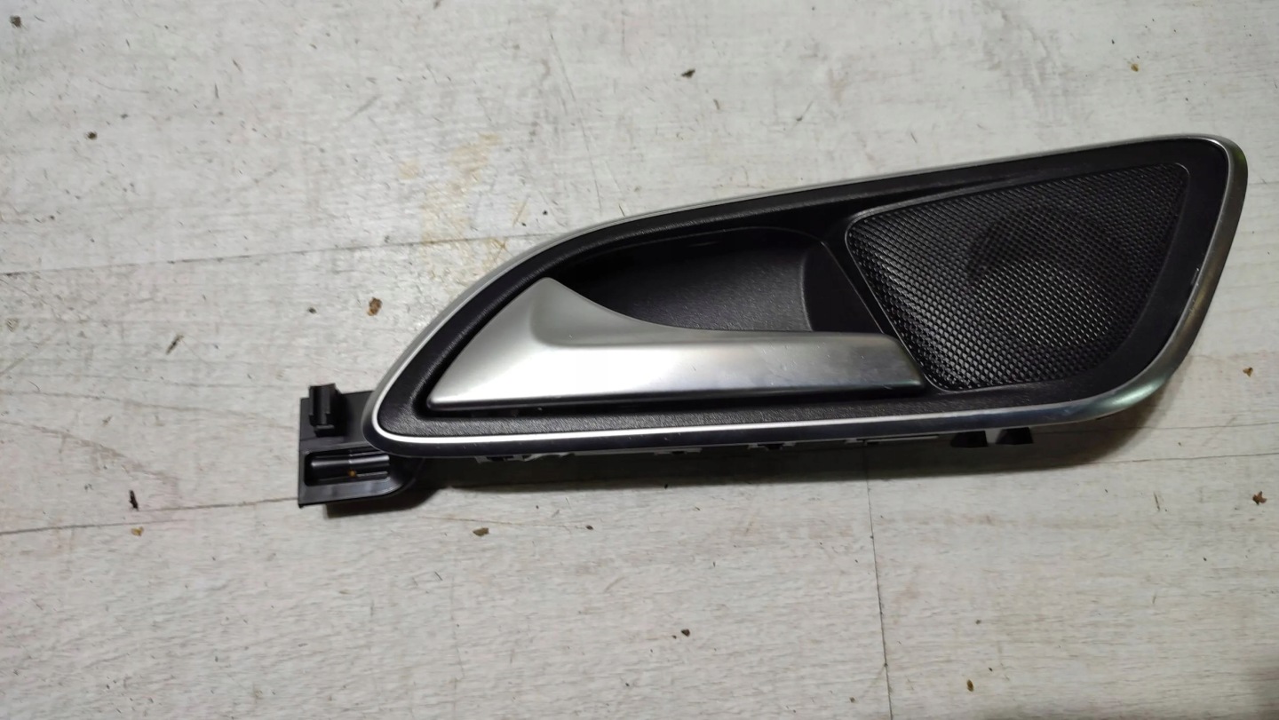 Mercedes-Benz A W176 2017 rear part side left handle inner