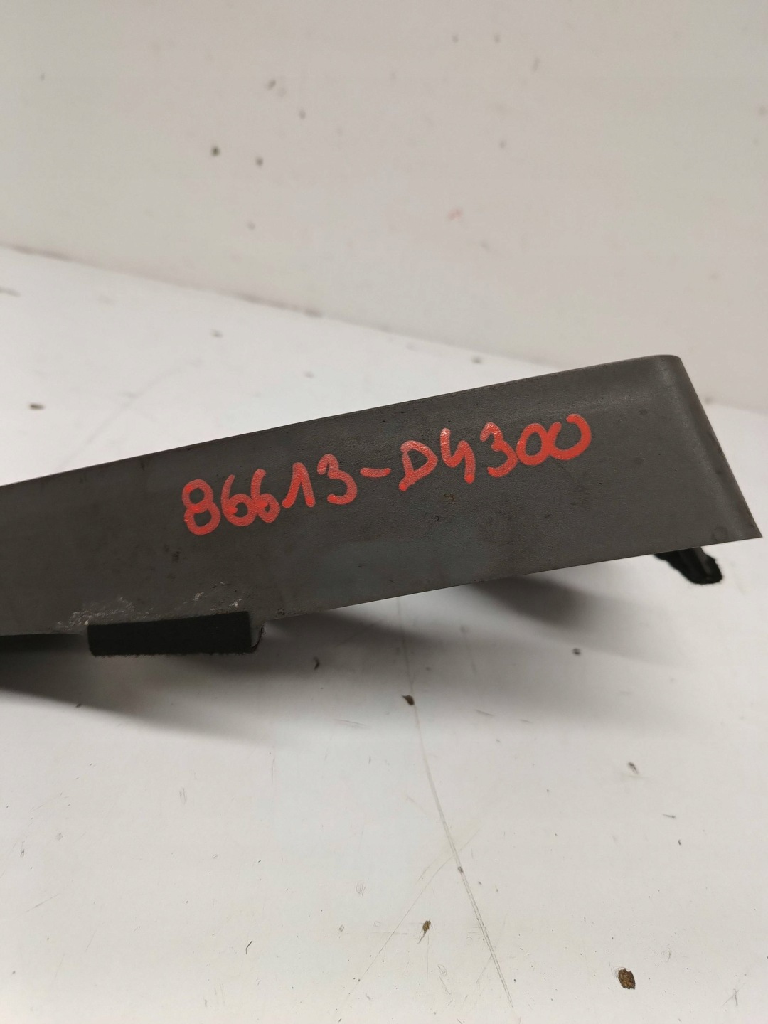 KIA OPTIMA IV KOMBI bumper bracket left rear part 86613-D4300 2018R