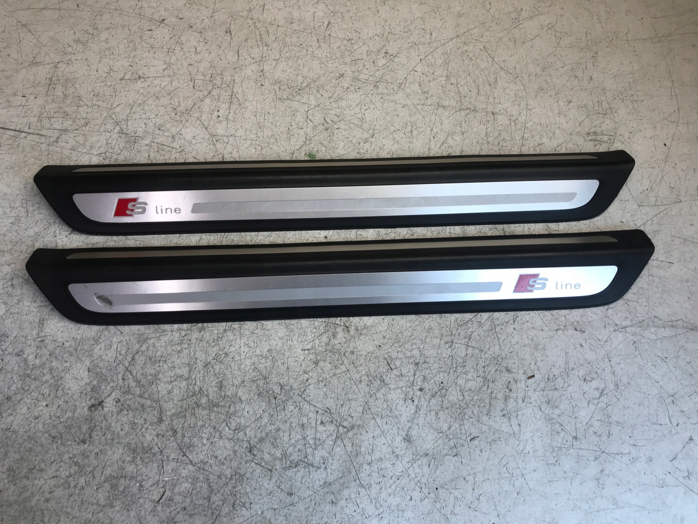 cap of the threshold right left front AUDI Q5 S-LINE