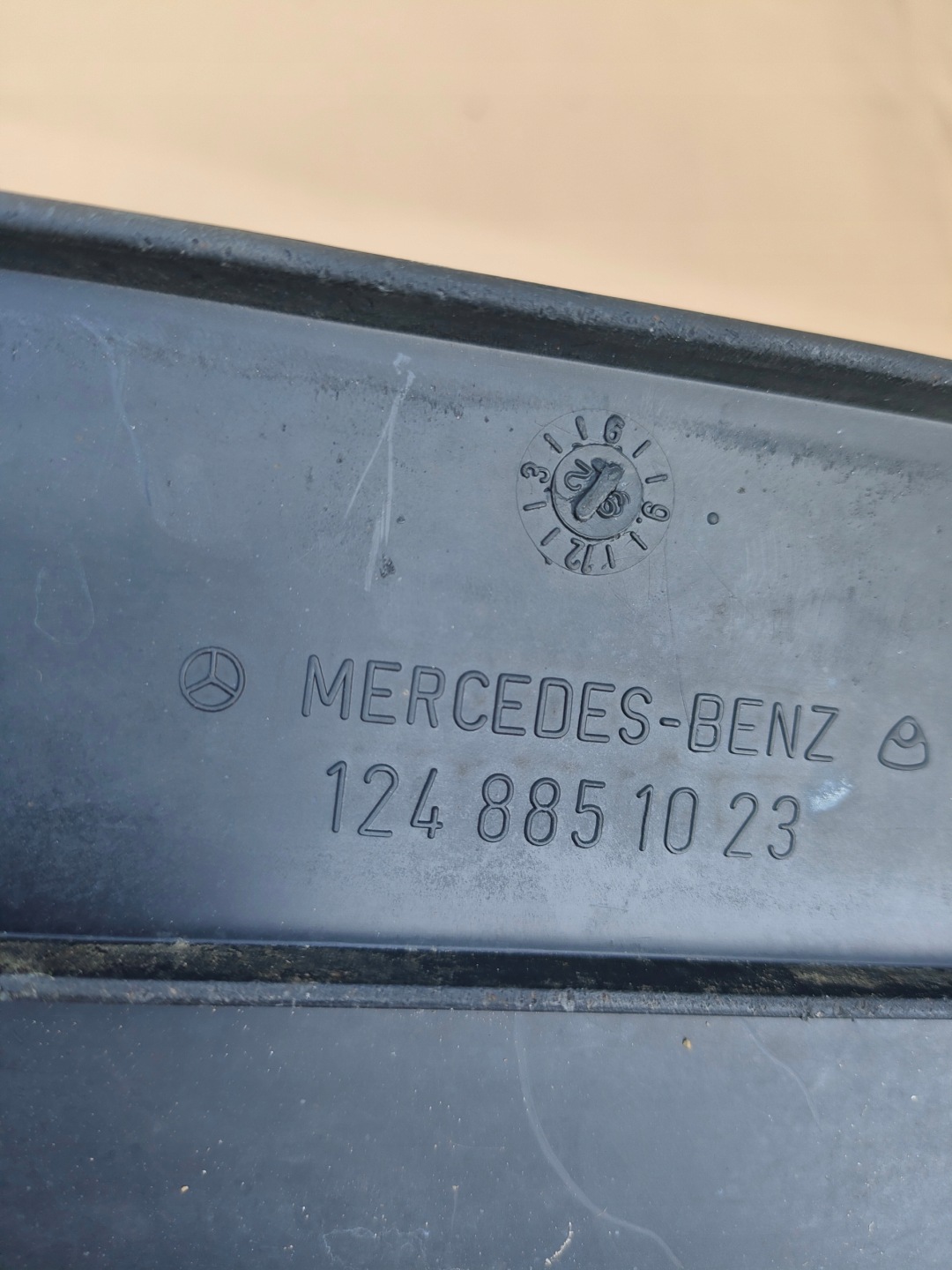 pad below TABLICE registration frame MERCEDES 124 W124 1248851023