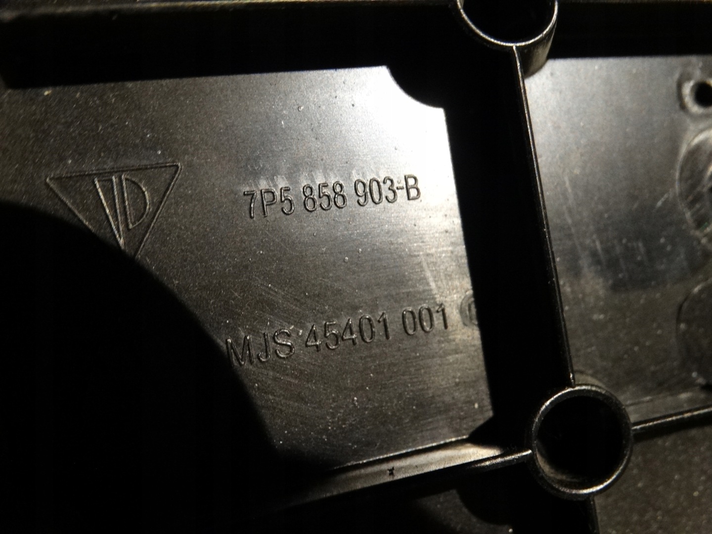 Blende Abdeckung Handschuhfach PORSCHE CAYENNE 7P5 1