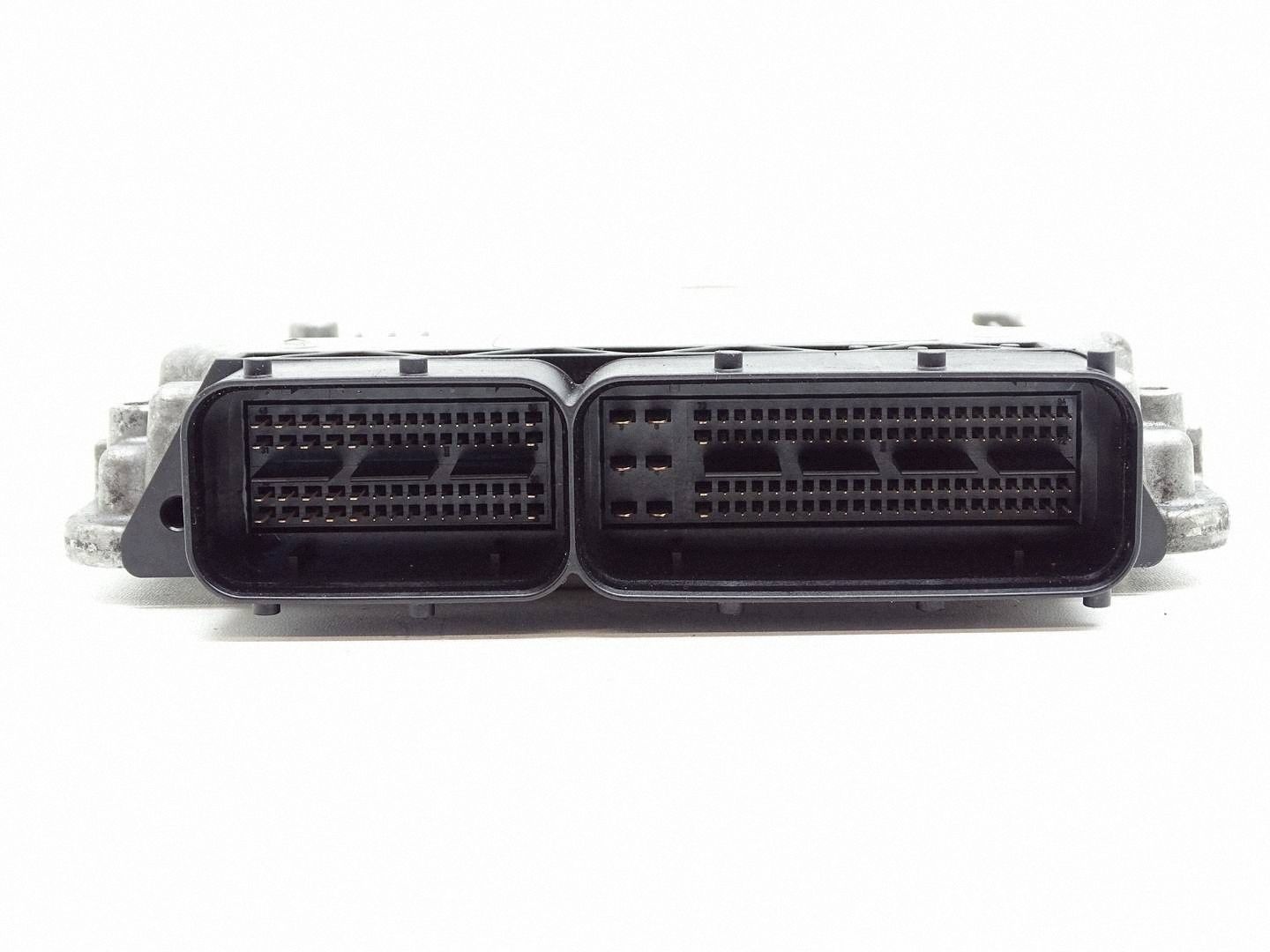 computer control unit of the engine ECU AUDI A3 8V VW GOLF VII 2.0 TDI 04L907309A