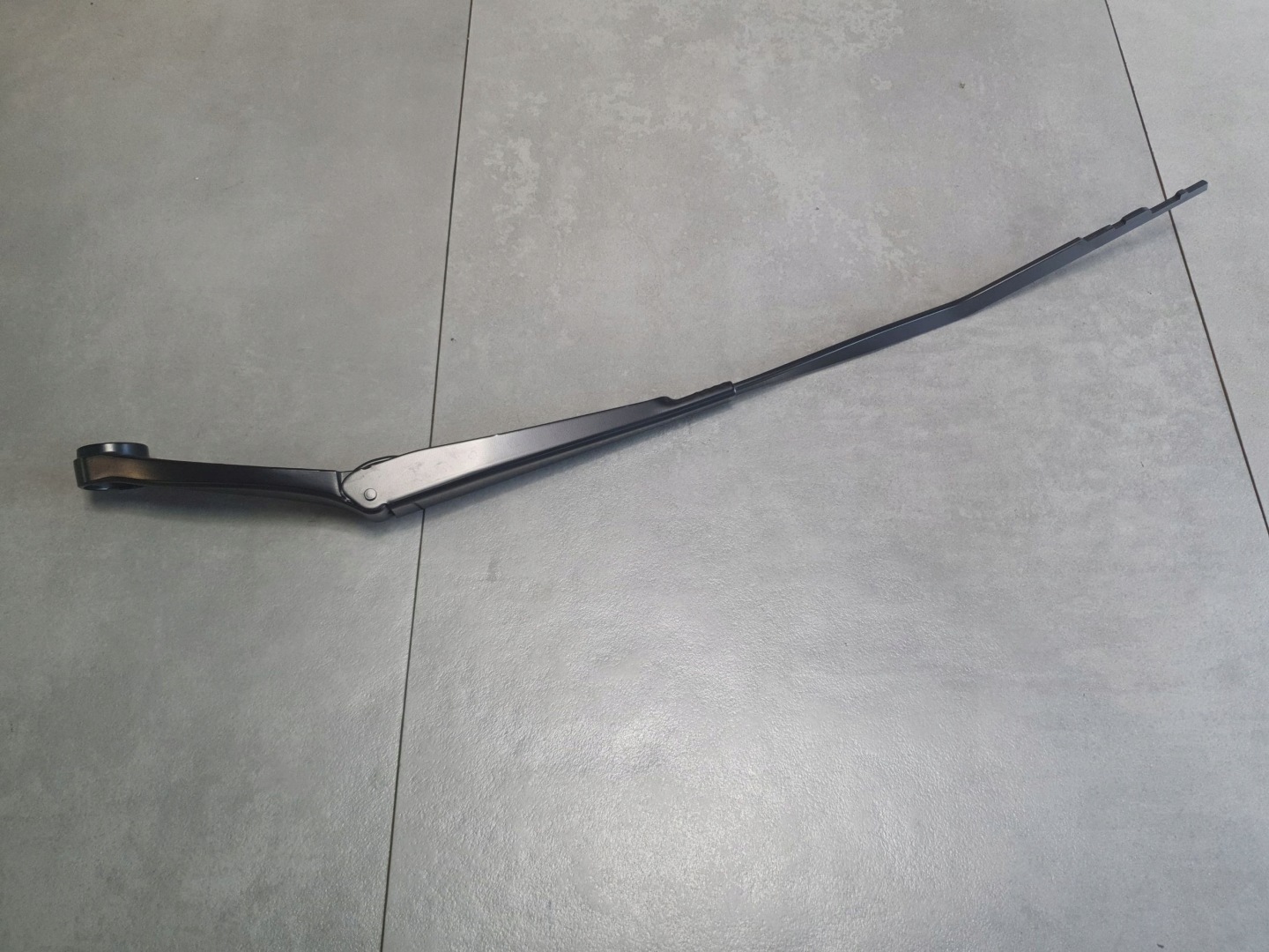 Cupra Terramar wiper arm windows left 83H955407