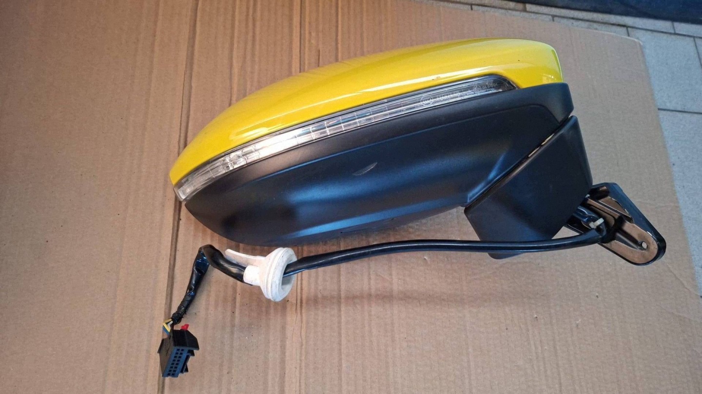 mirror side right side Volkswagen Touran III 6 pin