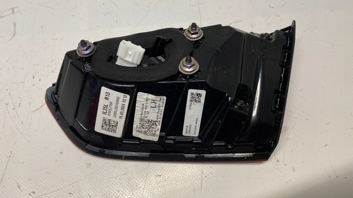 KIA XCEED X-CEED light left rear part rear left to the bonnet 17-25