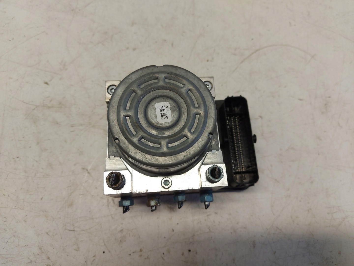 BMW F48 X1 pump control unit abs absu 6883344