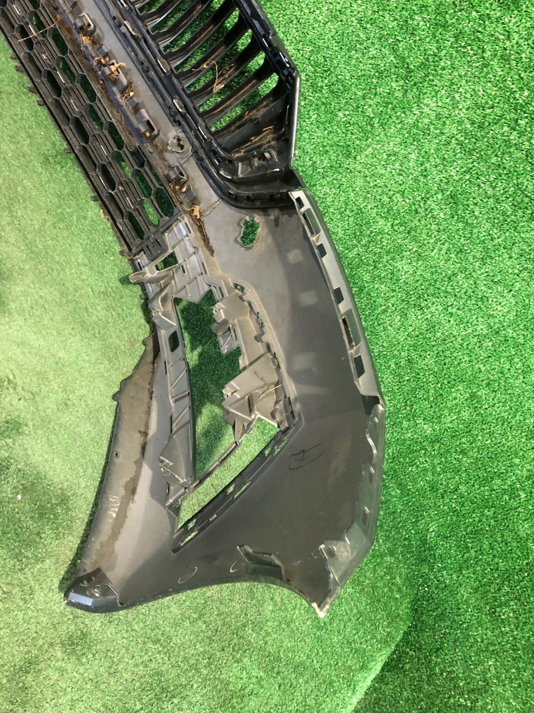 Frontstoßstange SKODA OCTAVIA IV 5E3