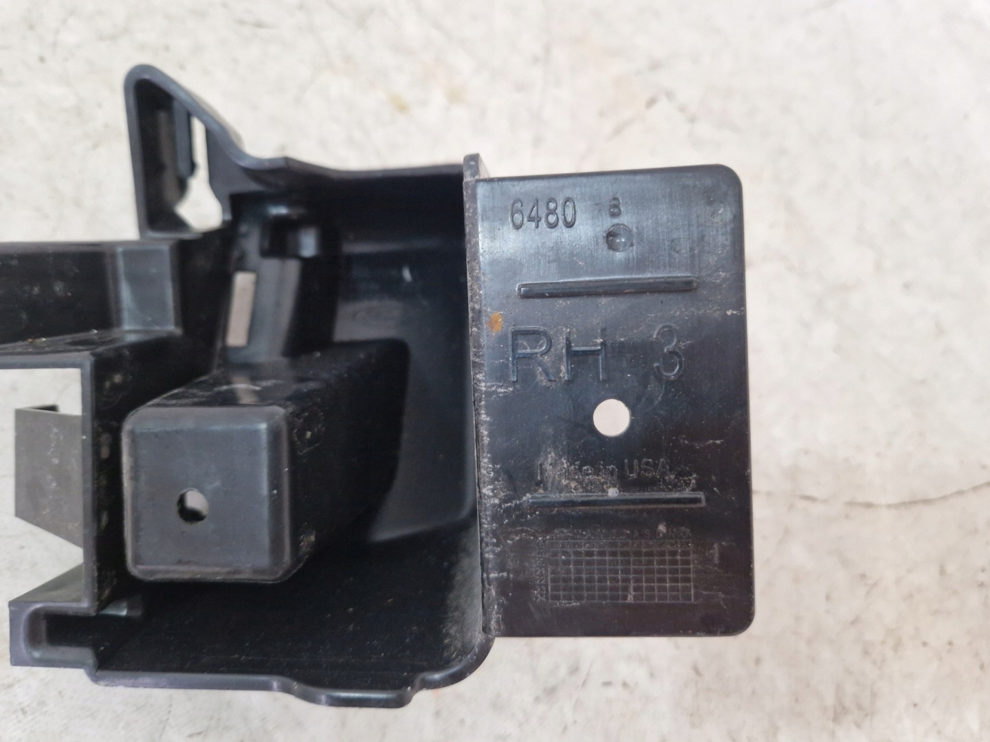 FORD EXPLORER VI MK6 2020- support holder bumper right rear part LB5B-17D948-A