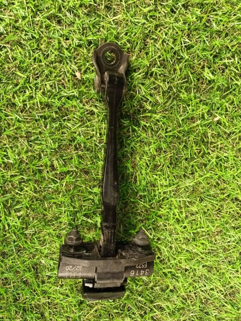 limiter door front Chevrolet TrailBlazer 3 2021 3416ES72