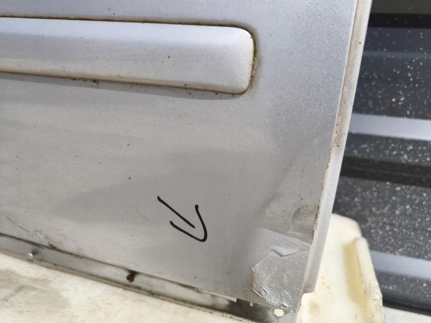 door right front AUDI A4 B7 LY7W sedan AVANT KOMBI
