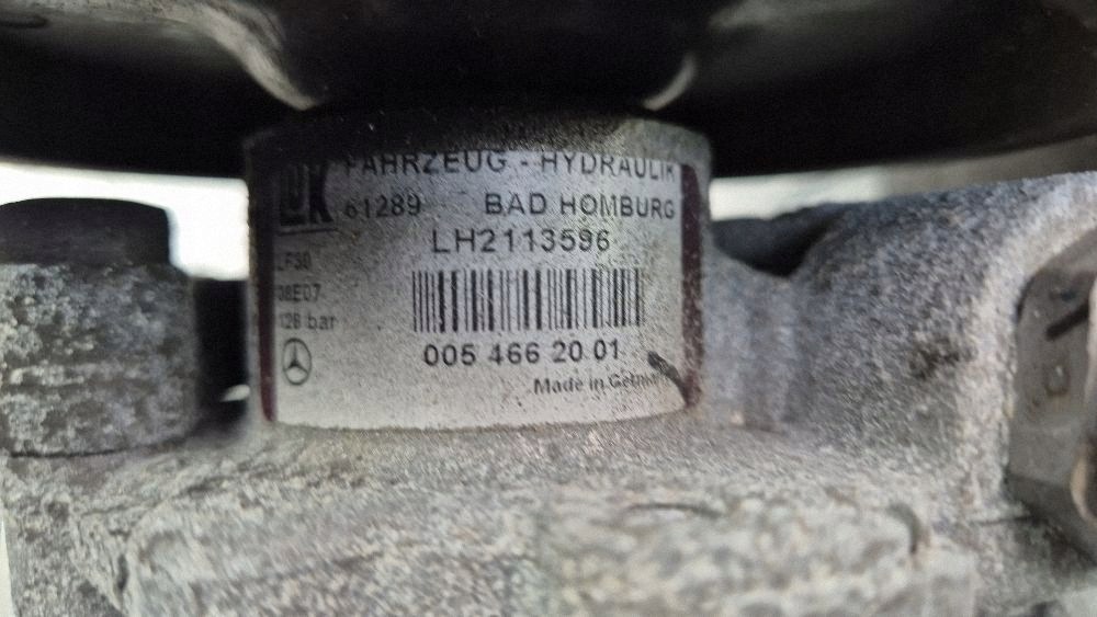 Mercedes E280 W211 servo pump 0054662001 M272