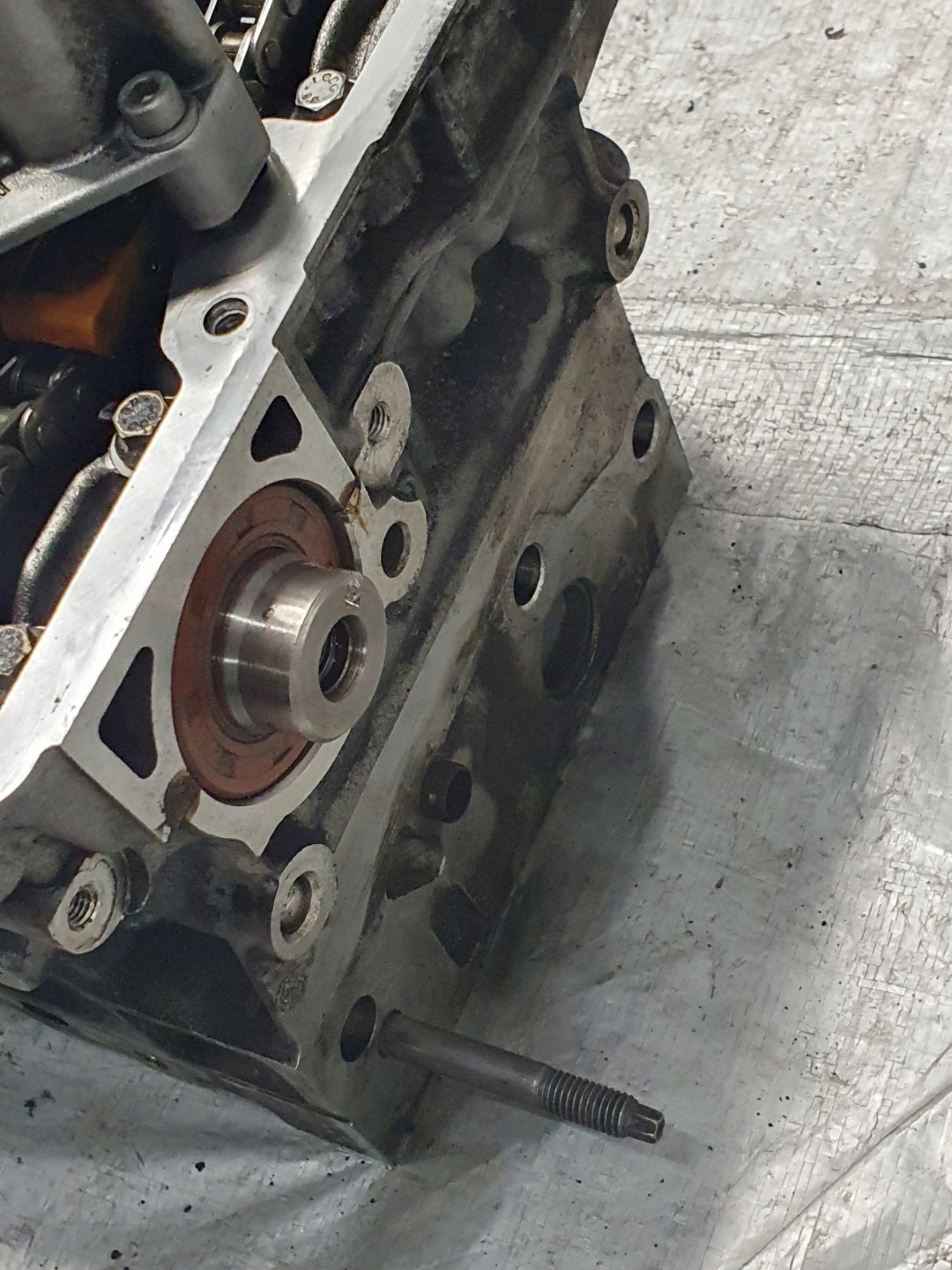 TESTATA OE 9682446510 CITROEN C5 III 2.0HDI 10r.