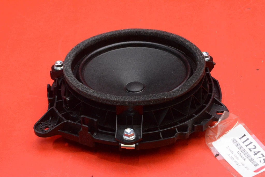 speaker left front 86160-30E00 TOYOTA YARIS 4 IV GR 20