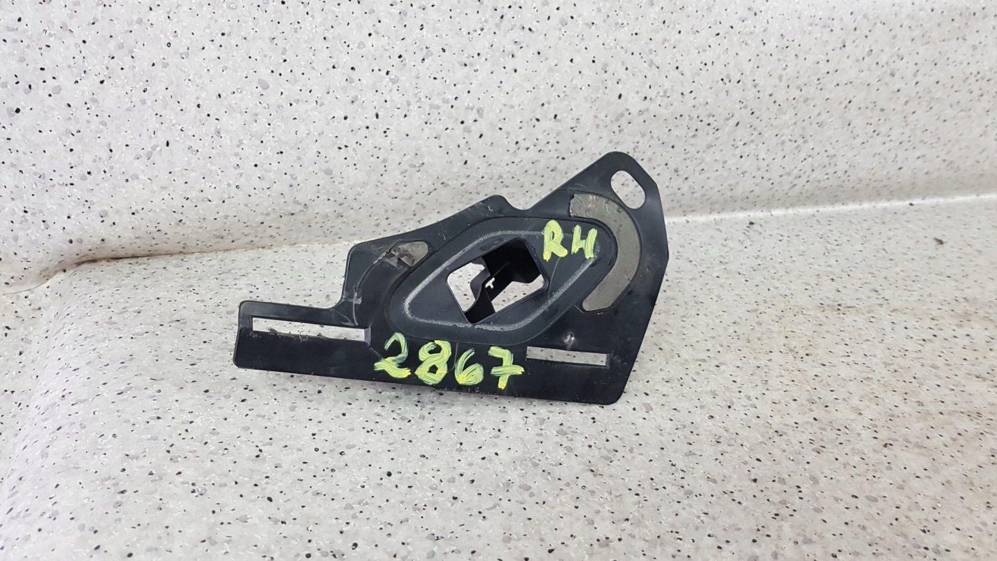 CITROEN DS5 DS 5 2011 - right holder washers REFLEKTORA 2867