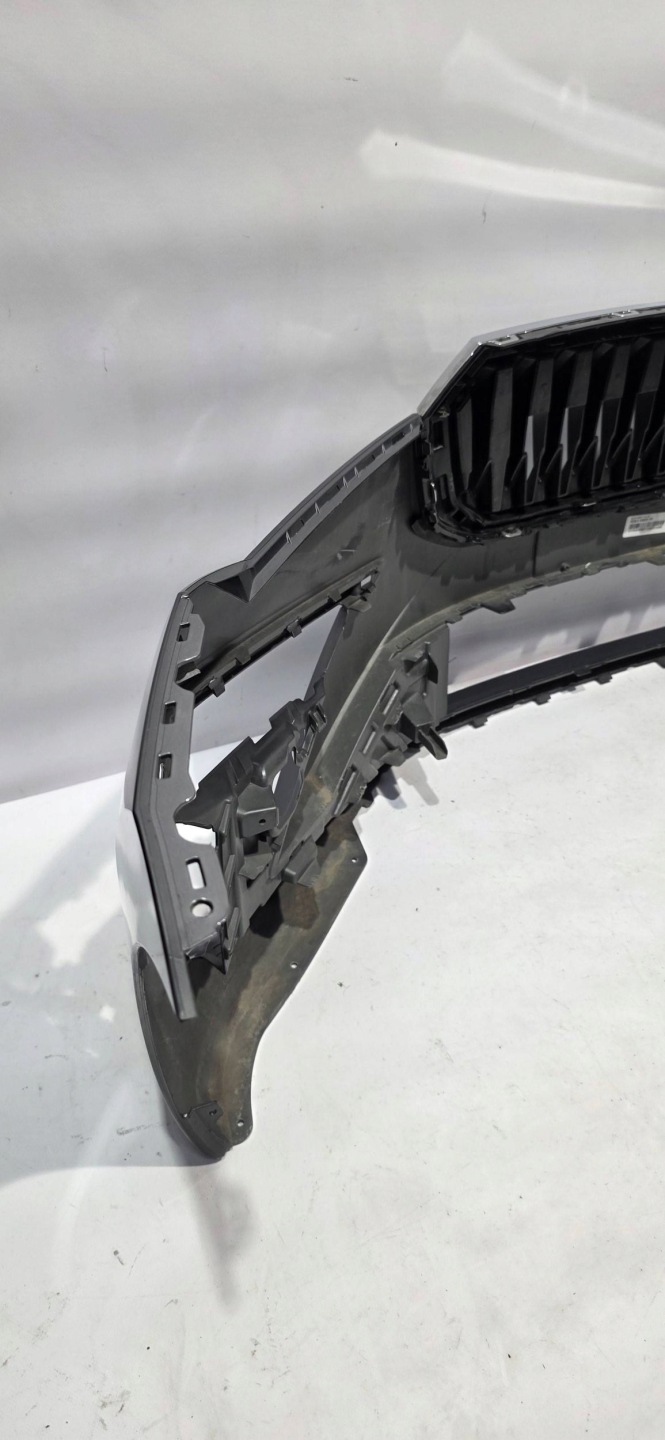 front bumper grille SKODA SCALA LIFT 23- original 657807221F