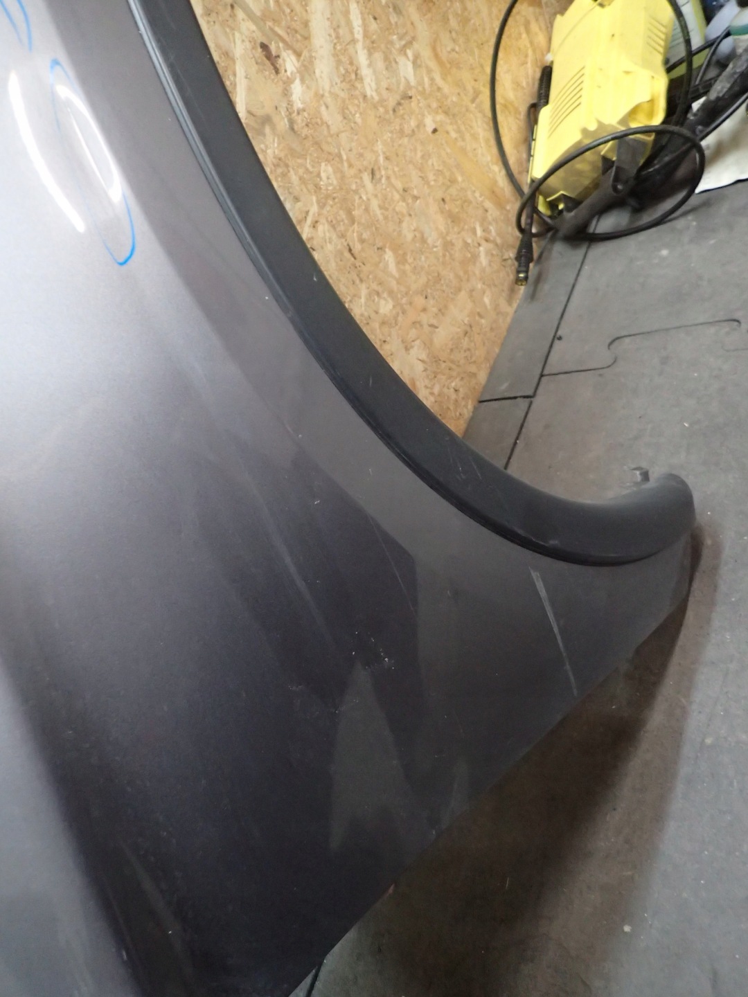 fender front right MITSUBISHI OUTLANDER 15