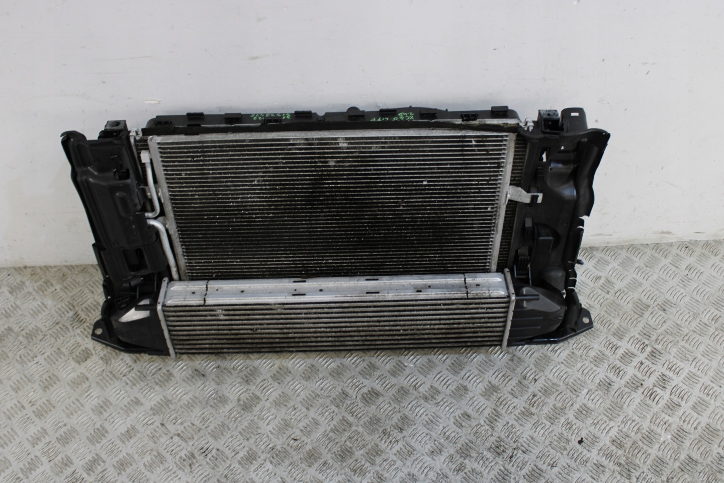 support panel for radiators front radiator pillar VOLVO XC60 LIFT 2.4D