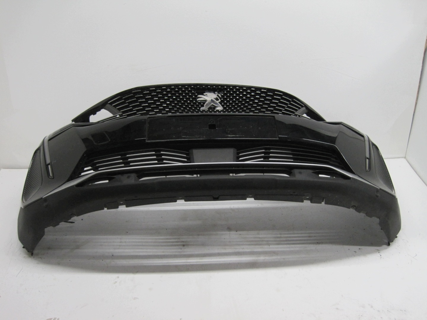 bumper PEUGEOT 5008 II 6PDC 22R front front