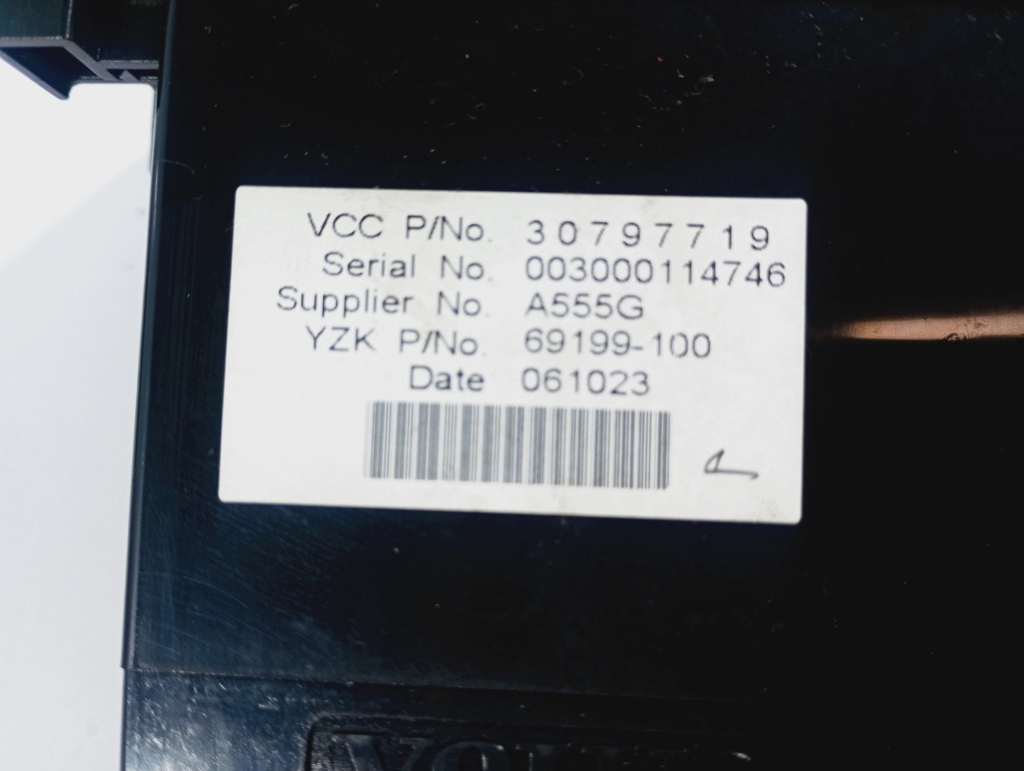 EKRAN display OE 30797719 Volvo V50 2 II 04-10