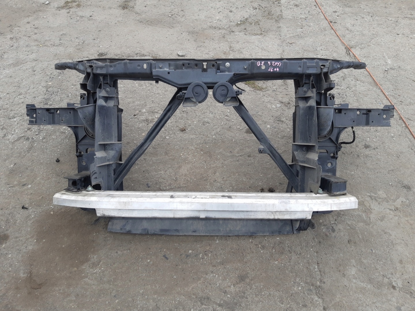 AUDI Q7 4L 4.2 FSI support panel for radiators pillar