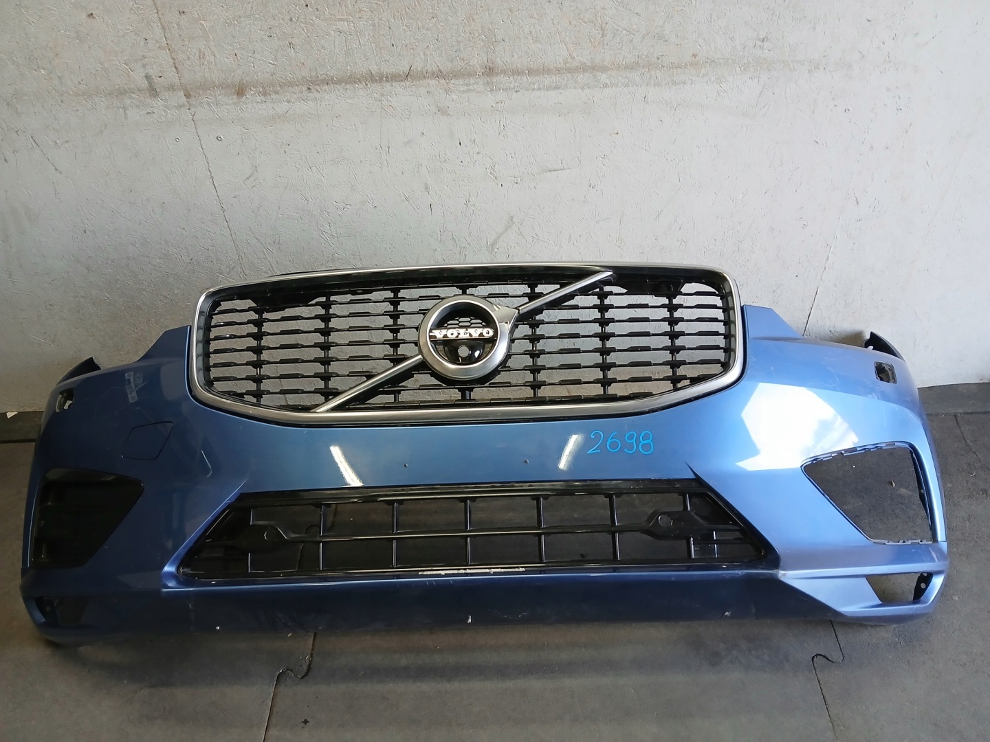 bumper front VOLVO XC60 XC-60 XC 60 II 2 R design 17