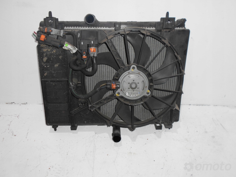 PEUGEOT 508 1,6 E HDI chladič ventilátor 12R