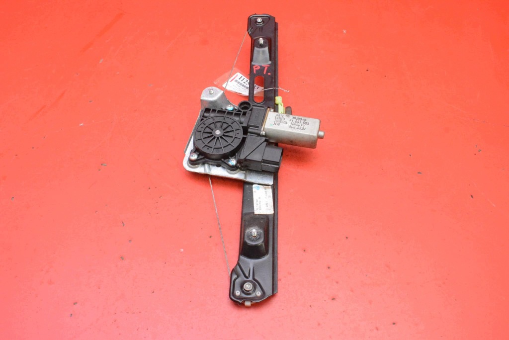 window regulator right rear part 7067798-14 BMW E87 5D HB LIFT 07-12