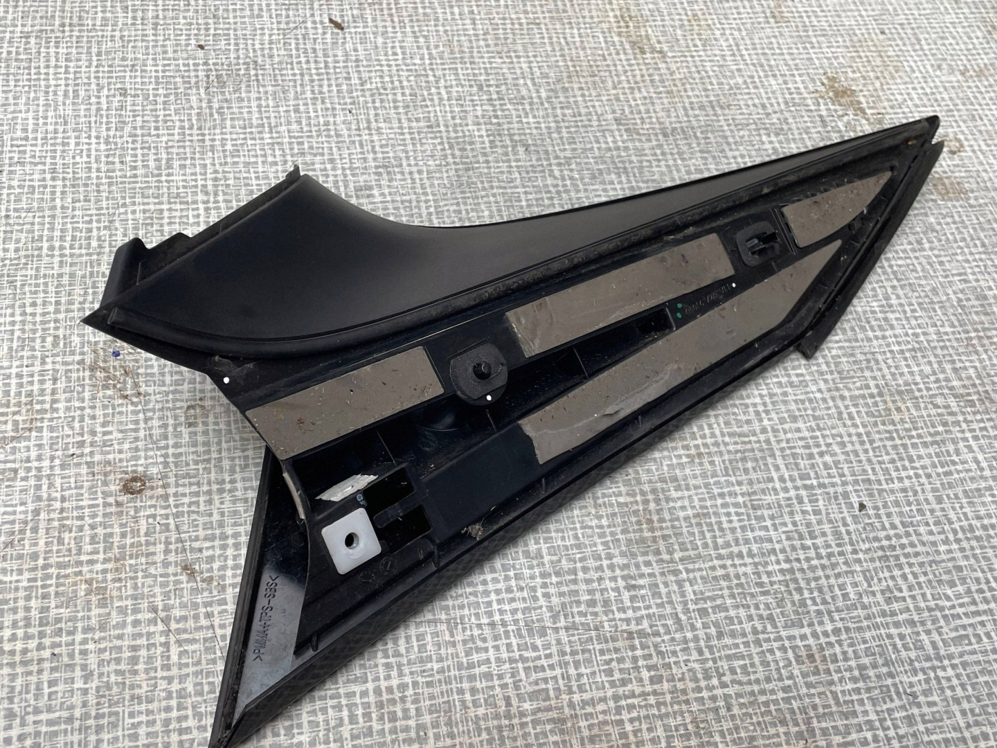 SPOILER heckklappe VOLKSWAGEN ID.4 11A827940D @M