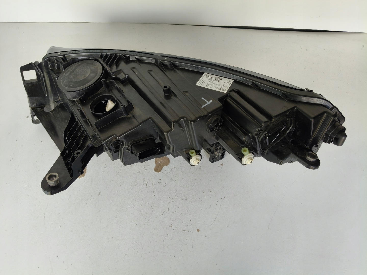 light right REFLEKTOR SKODA ENYAQ 5LG 21- LED