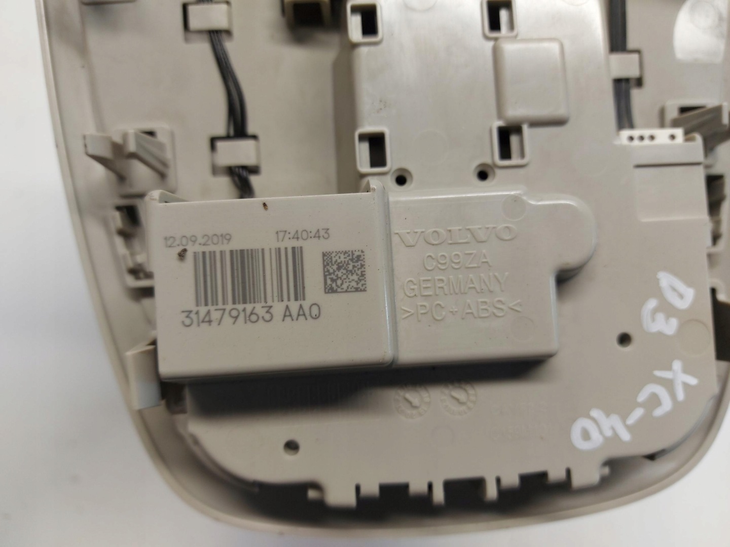 VOLVO XC40 D3 FANALE Plafoniera interna CIELO INTERNO 31479163