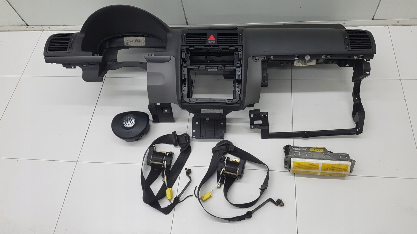 dashboard instrument panel VOLKSWAGEN TOURAN 1