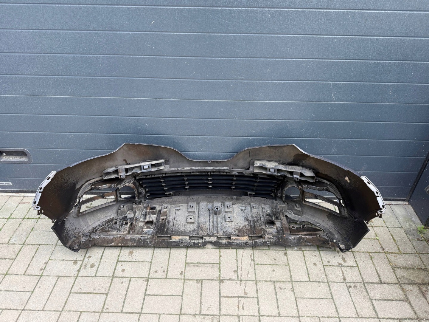 Renault Captur 1 and 13- bumper front front