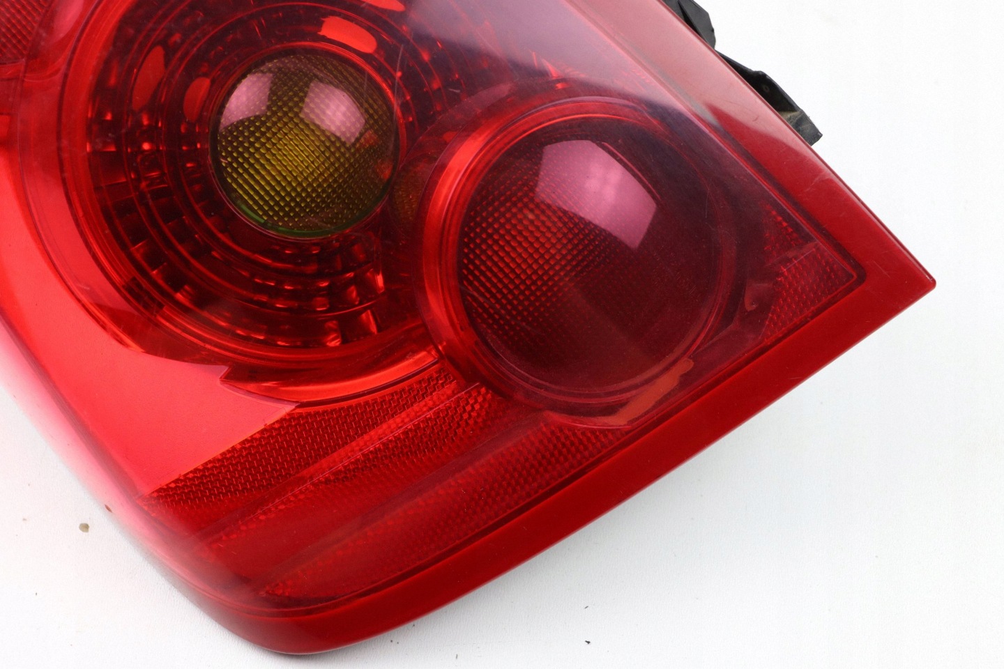 NISSAN PRIMERA P12 HB HATCHBACK light left rear part rear EUROPA