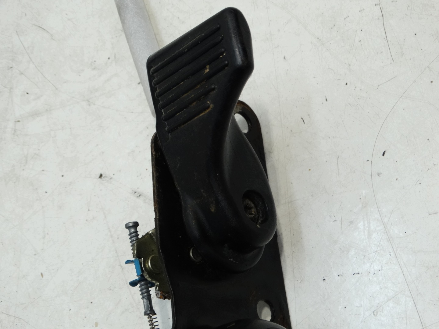 lock door right rear part PEUGEOT PARTNER II 2008-2018R.