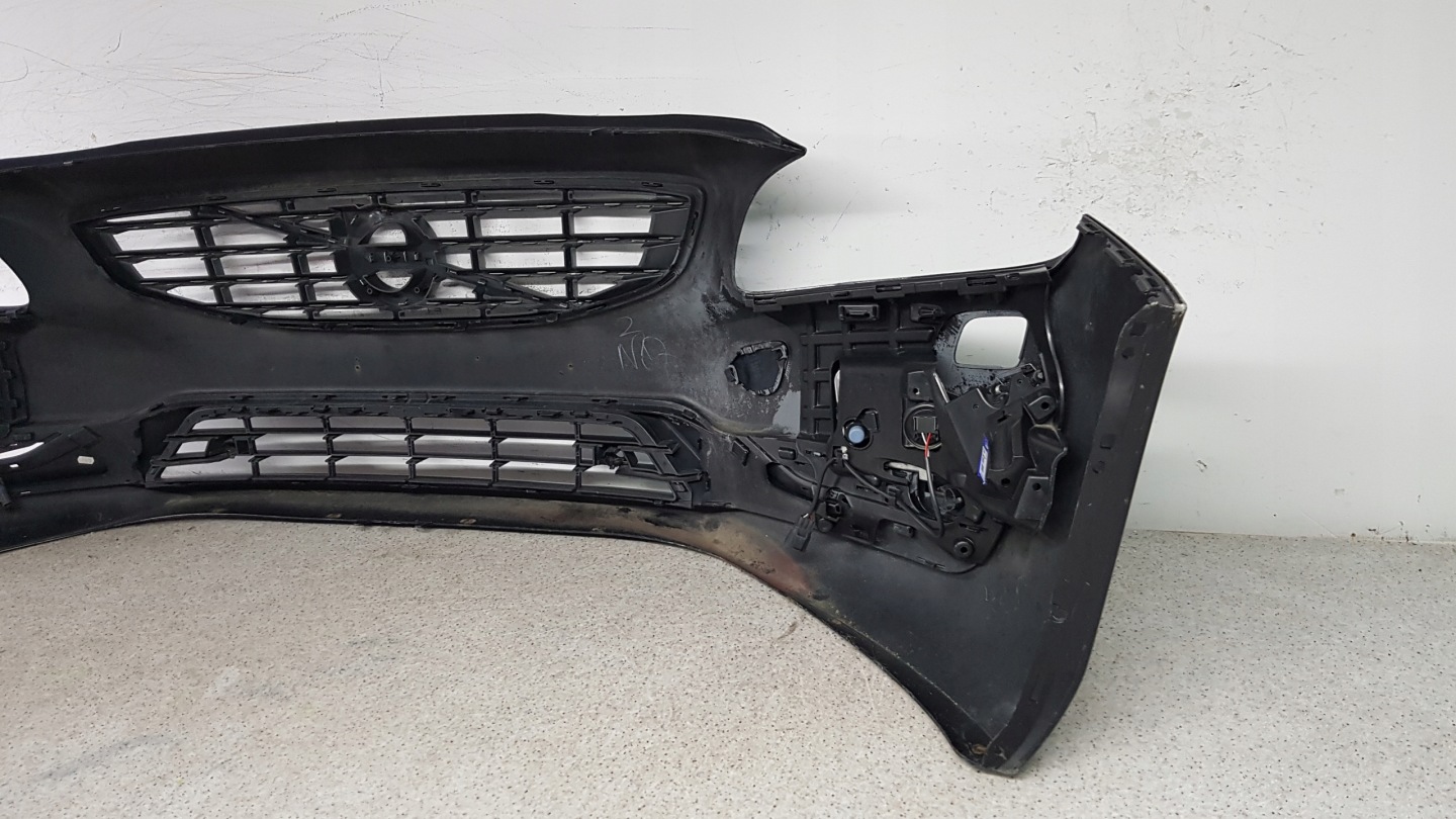 VOLVO S60 S 60 2013 - bumper front 7688