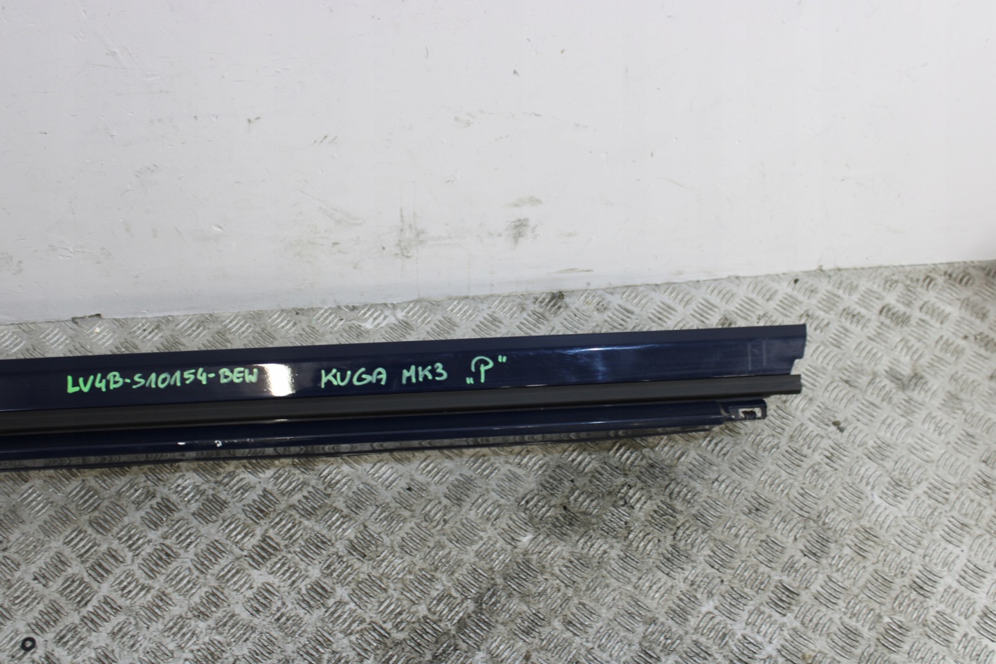cap threshold threshold right FORD KUGA MK3 ST-LINE LV4B-S10154-BEW