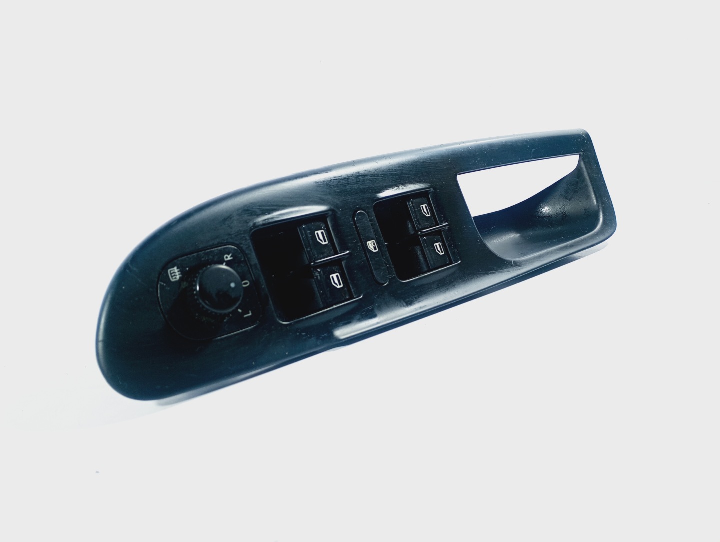 switch switch panel of the window left front 3C1867171 VW Passat B6 05-10